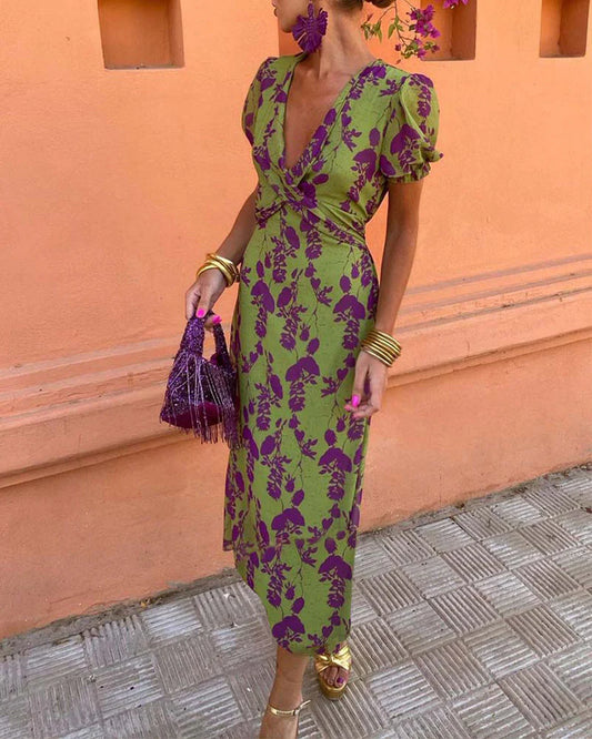 Abriella – Kleid mit lebendigem Blumendruck